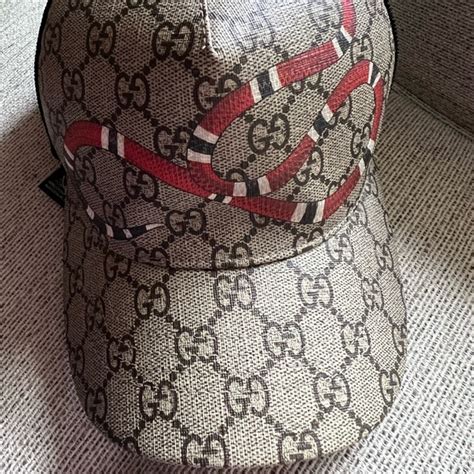 cappello gucci serpente